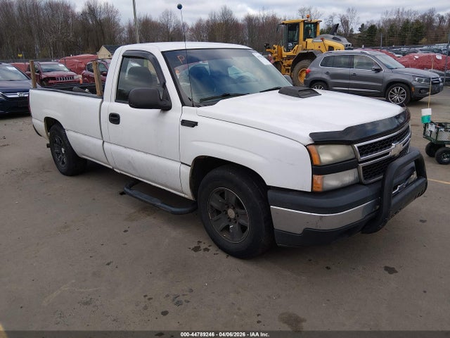 CHEVROLET SILVERADO 1500 CLASSIC WORK TRUCK - 1