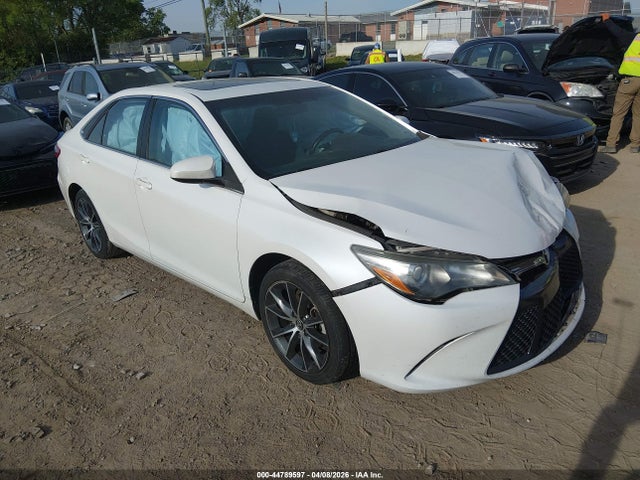 TOYOTA CAMRY - 1
