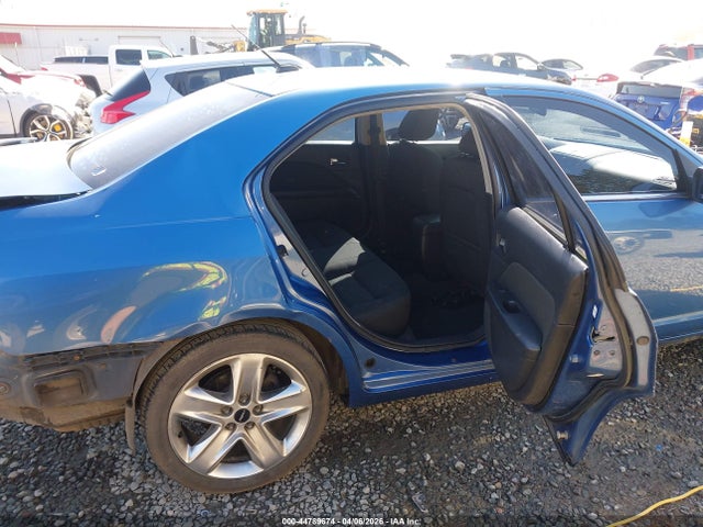 FORD FUSION SE - 8