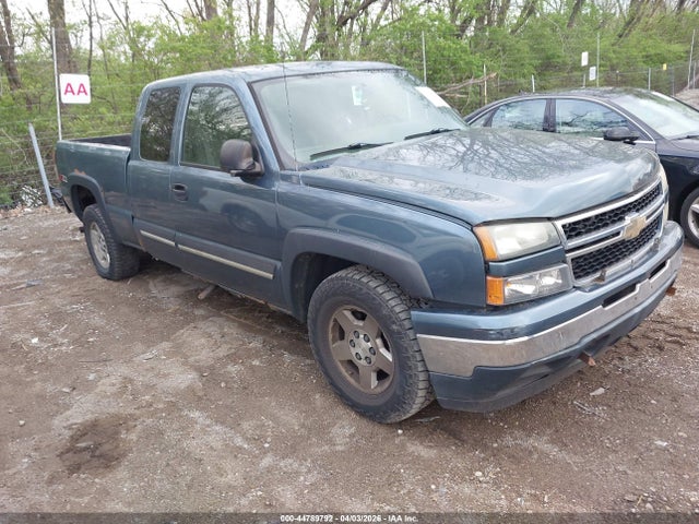 CHEVROLET SILVERADO 1500 LT1 - 1