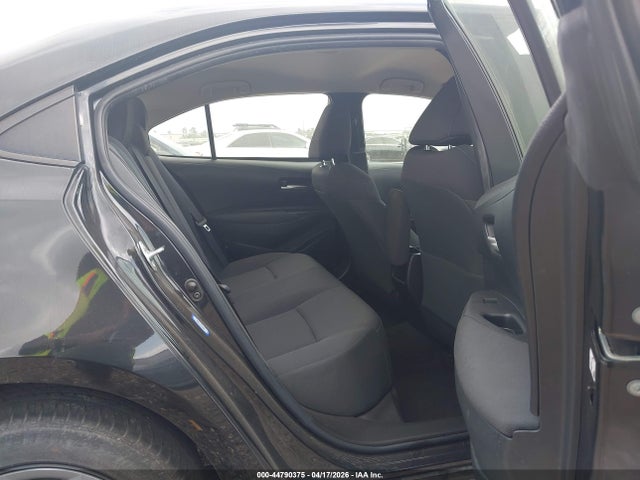 صورة 8 لـ 2021 Toyota COROLLA LE