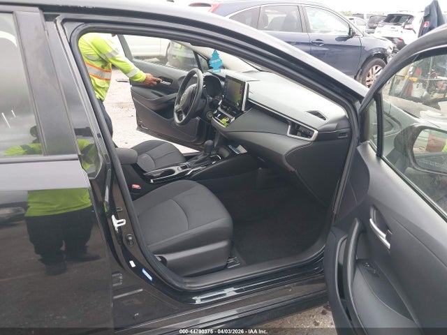 صورة 5 لـ 2021 Toyota COROLLA LE