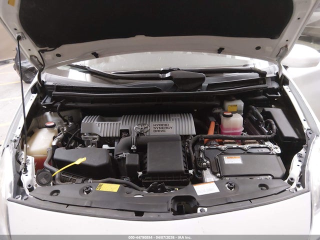TOYOTA PRIUS - 10