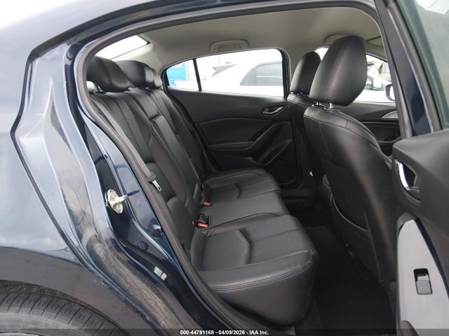 2018 Mazda MAZDA3 TOURING photo 8