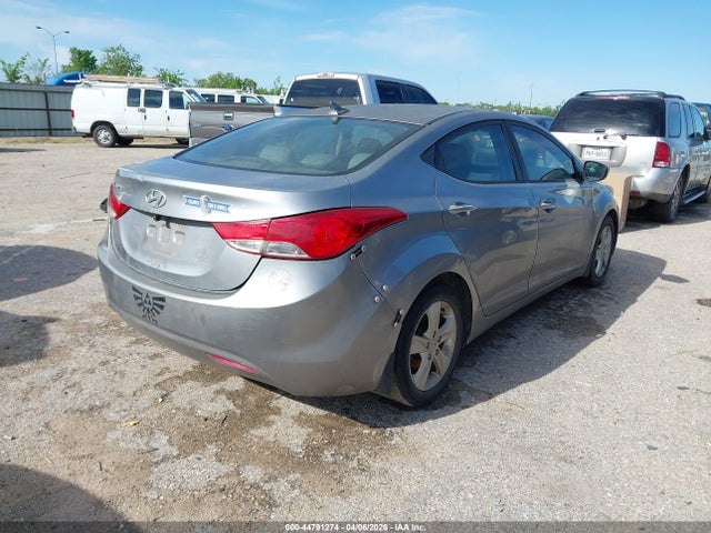 HYUNDAI ELANTRA GLS/LIMITED - 4