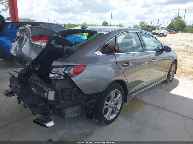 HYUNDAI SONATA SPORT+ - 4