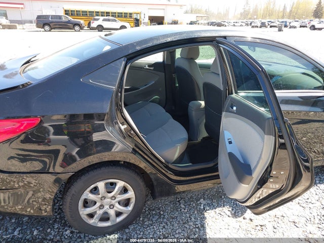 HYUNDAI ACCENT GL - 8