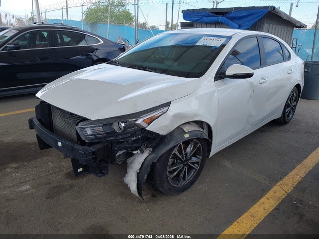 2023 KIA FORTE LXS 2