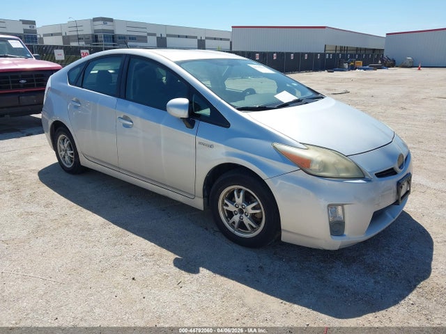 TOYOTA PRIUS - 1