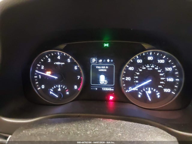 HYUNDAI ELANTRA LIMITED - 7