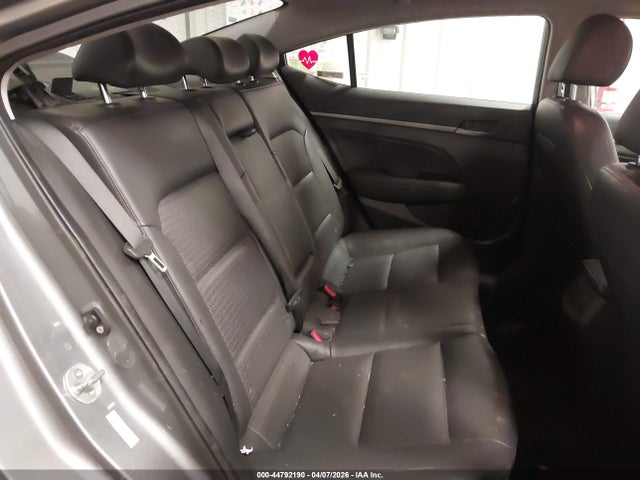 HYUNDAI ELANTRA LIMITED - 8