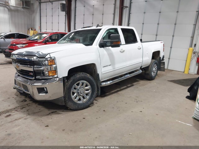2016 Chevrolet SILVERADO 2500HD LT — фото 2