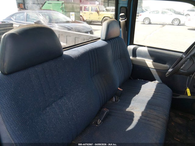 CHEVROLET SILVERADO - 8