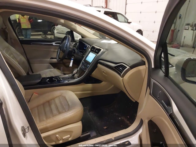 FORD FUSION ENERGI SE LUXURY - 5