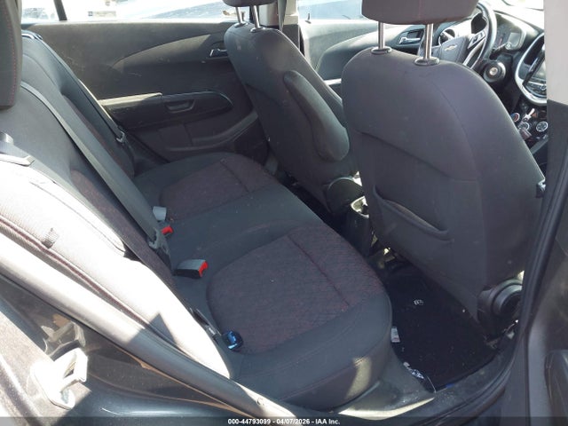 2017 Chevrolet SONIC LT AUTO 照片 8