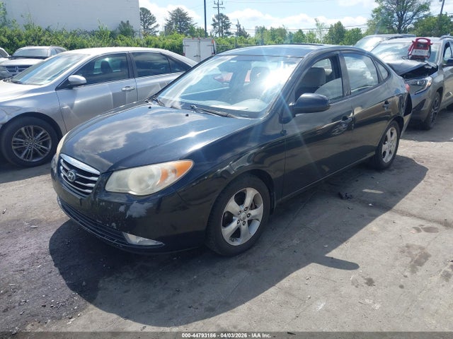 HYUNDAI ELANTRA SE - 2