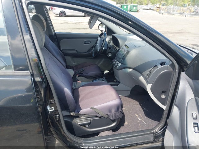 HYUNDAI ELANTRA SE - 5