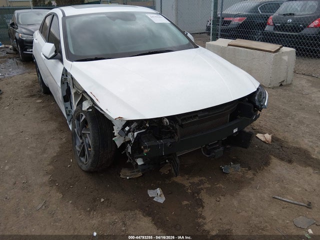 HYUNDAI ELANTRA SEL CONVENIENCE - 6