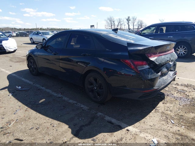 HYUNDAI ELANTRA SEL - 3