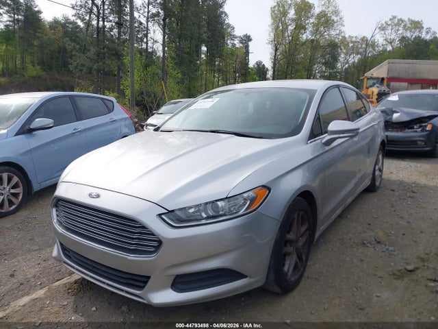 FORD FUSION SE - 2