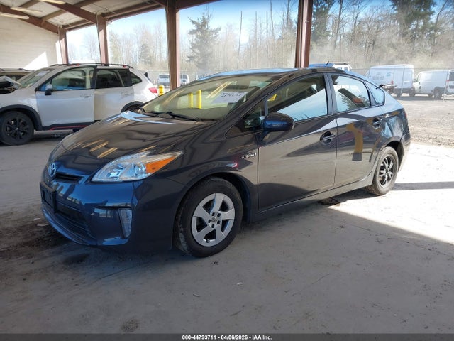 2012 Toyota PRIUS THREE — фото 2
