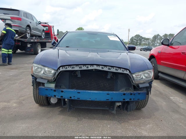 DODGE CHARGER SE - 6