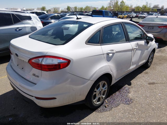 FORD FIESTA SE - 4