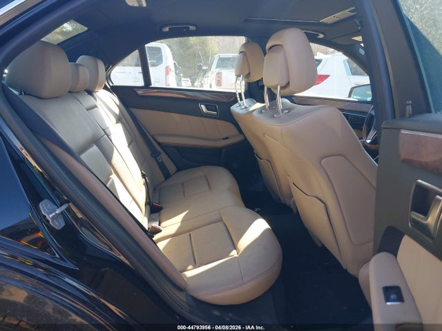 MERCEDES-BENZ E-CLASS - 8