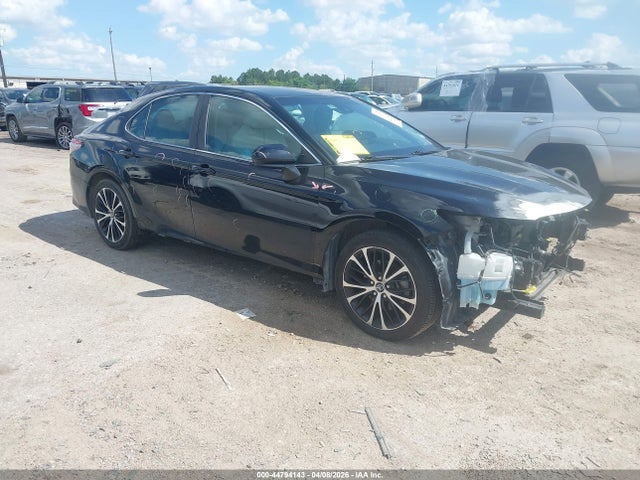 2019 TOYOTA CAMRY SE