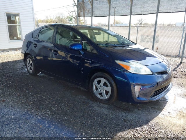 TOYOTA PRIUS - 1