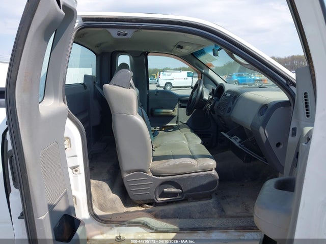 FORD F-150 XL - 8