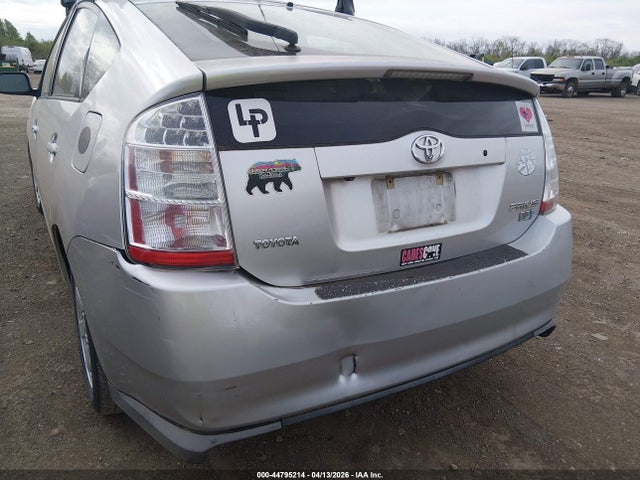 TOYOTA PRIUS - 6