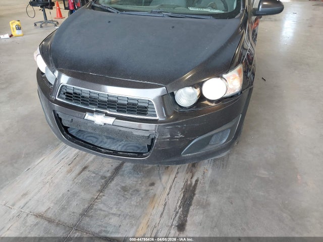 CHEVROLET SONIC LT AUTO - 6