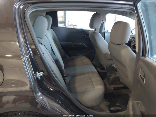 CHEVROLET SONIC LT AUTO - 8