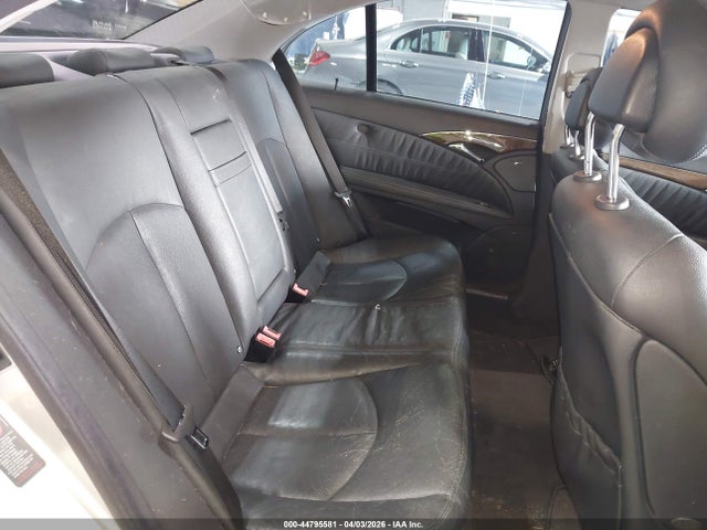 MERCEDES-BENZ E-CLASS - 8