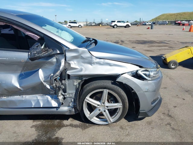 HYUNDAI ELANTRA SE - 6