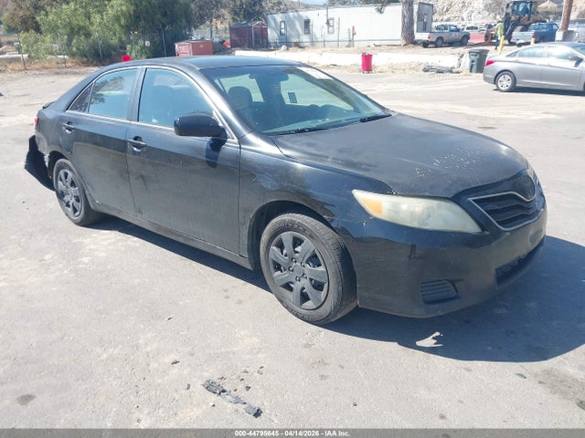 2011 TOYOTA CAMRY LE