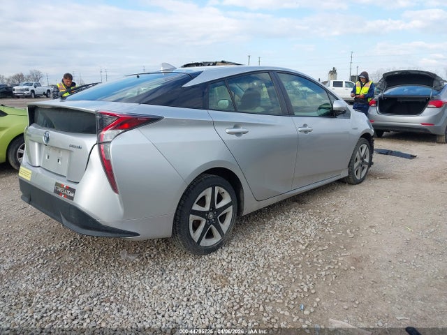 TOYOTA PRIUS - 4