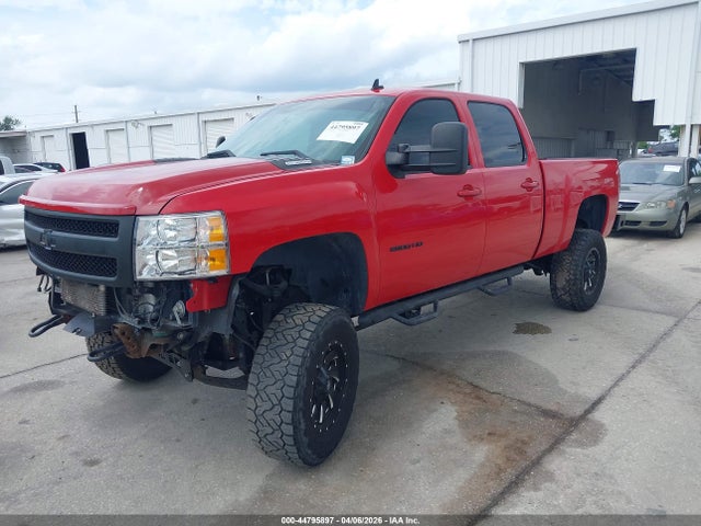 CHEVROLET SILVERADO 2500HD LTZ - 2