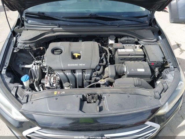 HYUNDAI ELANTRA - 10