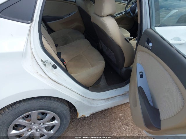 HYUNDAI ACCENT GLS - 8