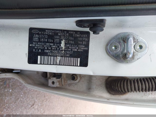 HYUNDAI ACCENT GLS - 9