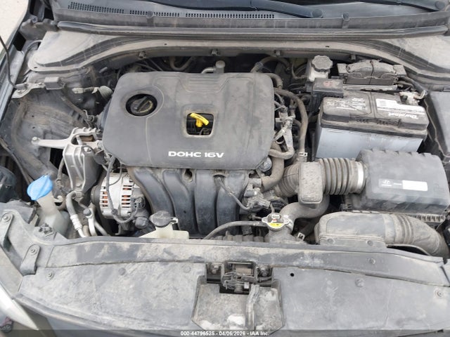 HYUNDAI ELANTRA SEL - 10