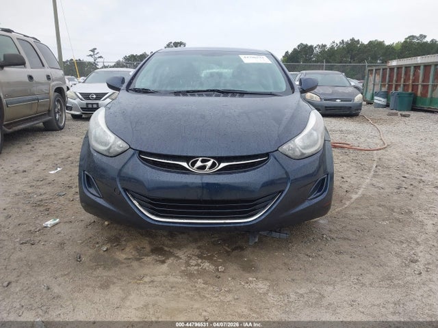 HYUNDAI ELANTRA SE - 6