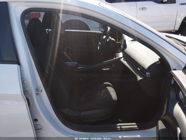 HYUNDAI ELANTRA SEL - 5