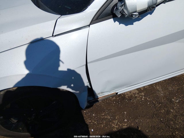 HYUNDAI ELANTRA SEL - 6