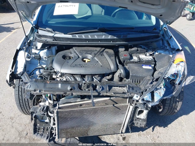 2014 Hyundai ELANTRA SE 照片 10