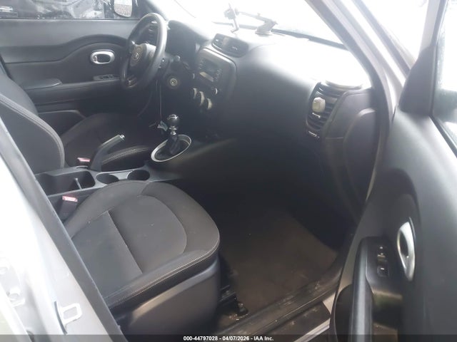 KIA SOUL - 5