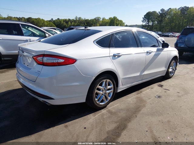 FORD FUSION SE - 4