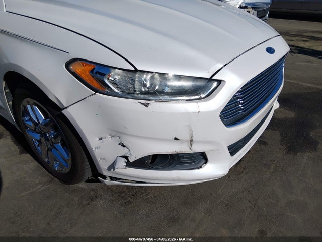 FORD FUSION SE - 6